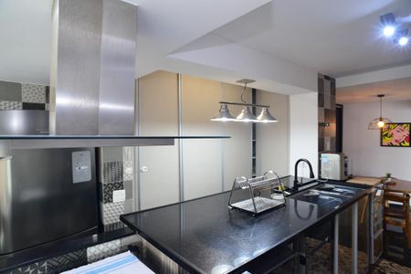 Apartamento para alugar com 90m², 2 quartos e 1 vagaCozinha