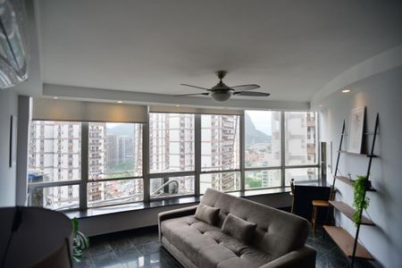 Apartamento para alugar com 90m², 2 quartos e 1 vagaSala