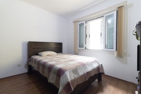 Casa à venda com 220m², 3 quartos e 2 vagasQuarto 3