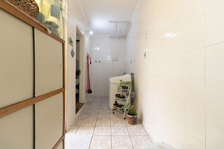 Casa à venda com 220m², 3 quartos e 2 vagasLavanderia