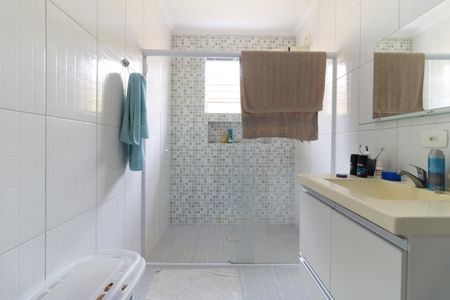 Casa à venda com 220m², 3 quartos e 2 vagasBanheiro Social 