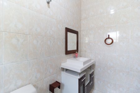 Casa à venda com 220m², 3 quartos e 2 vagasBanheiro da Suíte 2