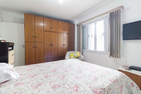 Casa à venda com 220m², 3 quartos e 2 vagasSuíte 1