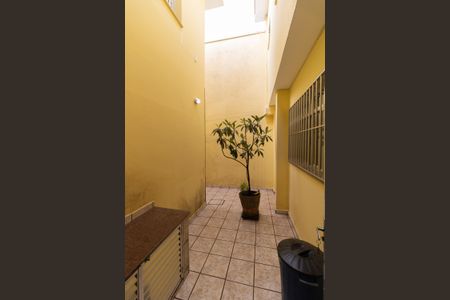 Casa à venda com 220m², 3 quartos e 2 vagasQuintal