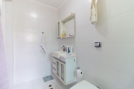 Casa à venda com 220m², 3 quartos e 2 vagasBanheiro da Suíte 1