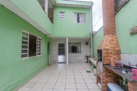Casa à venda com 180m², 3 quartos e 2 vagasCasa 1 - quintal 