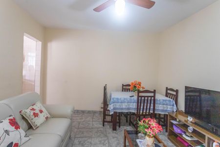 Casa à venda com 180m², 3 quartos e 2 vagasCasa 2 - sala 