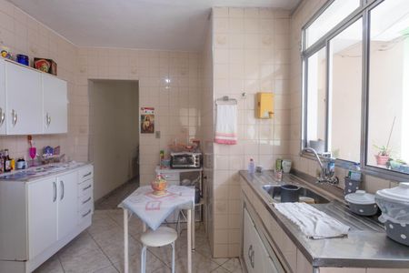 Casa à venda com 180m², 3 quartos e 2 vagasCasa 2 - cozinha