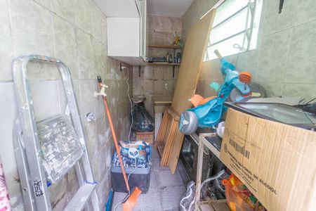 Casa à venda com 180m², 3 quartos e 2 vagasÁrea de serviço 