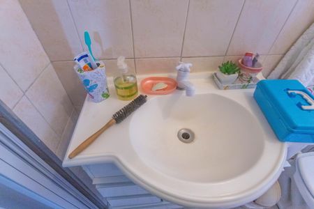 Casa à venda com 180m², 3 quartos e 2 vagasCasa 2 - banheiro 