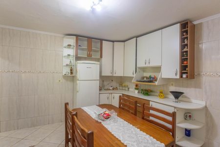 Casa à venda com 180m², 3 quartos e 2 vagasCasa 1 - cozinha 