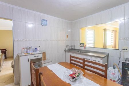 Casa à venda com 180m², 3 quartos e 2 vagasCasa 1 - cozinha 