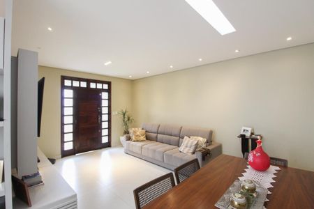 Casa à venda com 360m², 4 quartos e 3 vagasSala