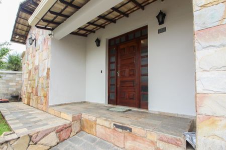 Casa à venda com 360m², 4 quartos e 3 vagasVaranda