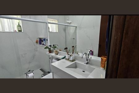 Casa para alugar com 250m², 4 quartos e 2 vagasBanheiro