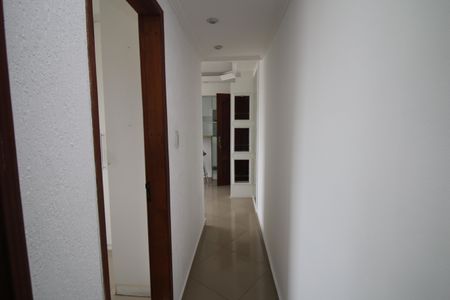 Sala - Corredor de apartamento para alugar com 2 quartos, 45m² em Olaria, Rio de Janeiro