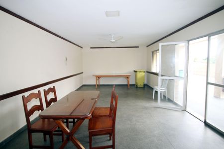 Apartamento para alugar com 45m², 2 quartos e 1 vagaÁrea comum - Salão de festas