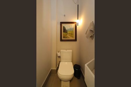 Apartamento à venda com 88m², 2 quartos e sem vaga Apartamento à venda com 88m², 2 quartos e sem vagaBanheiro de serviço