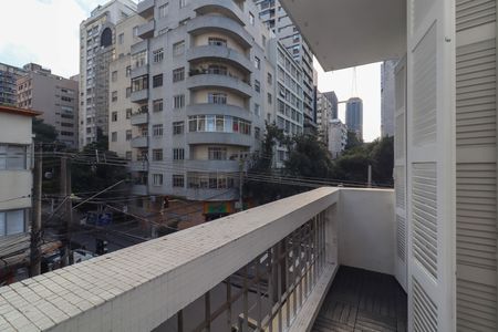 Apartamento à venda com 88m², 2 quartos e sem vaga Apartamento à venda com 88m², 2 quartos e sem vagaVaranda