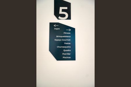 Apartamento à venda com 52m², 2 quartos e 1 vagaTotem informativo