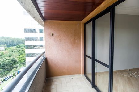 Varanda de apartamento para alugar com 4 quartos, 86m² em Empresarial 18 do Forte, Barueri