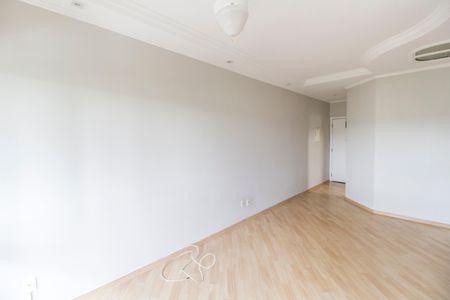 Sala  de apartamento para alugar com 4 quartos, 86m² em Empresarial 18 do Forte, Barueri