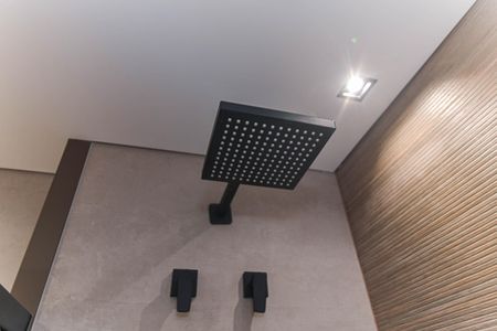 Studio para alugar com 32m², 1 quarto e sem vaga Studio para alugar com 32m², 1 quarto e sem vagaBanheiro