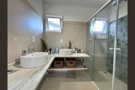 Casa para alugar com 480m², 1 quarto e 2 vagasBanheiro suíte 