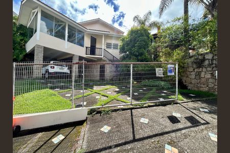Casa para alugar com 480m², 1 quarto e 2 vagasFachada 