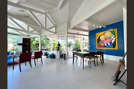 Casa para alugar com 480m², 1 quarto e 2 vagasSala