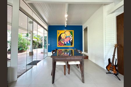 Casa para alugar com 480m², 1 quarto e 2 vagasSala