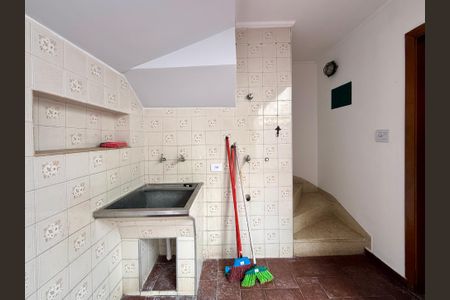 Casa à venda com 222m², 3 quartos e 2 vagasÁrea de Serviço