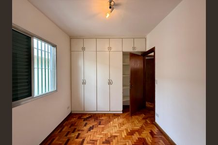 Casa à venda com 222m², 3 quartos e 2 vagasQuarto 2