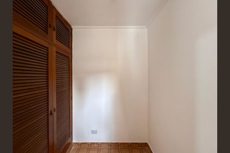 Casa à venda com 222m², 3 quartos e 2 vagasQuarto 2 de Serviço
