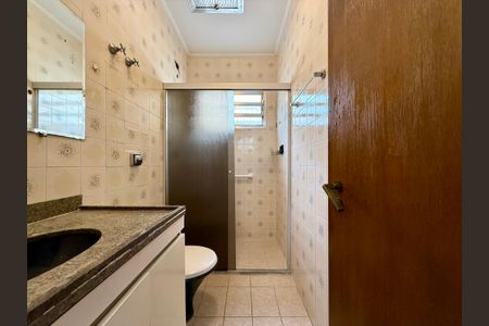 Casa à venda com 222m², 3 quartos e 2 vagasBanheiro Social 