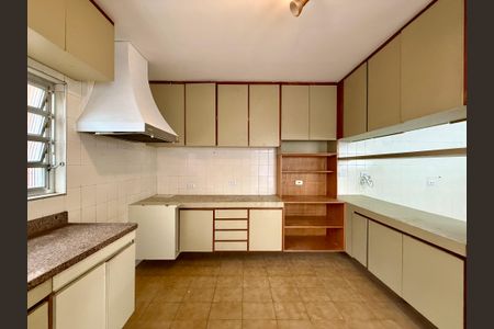 Casa à venda com 222m², 3 quartos e 2 vagasCozinha 