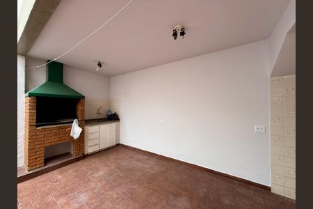 Casa à venda com 222m², 3 quartos e 2 vagasQuintal