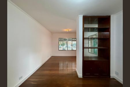 Casa à venda com 222m², 3 quartos e 2 vagasSala