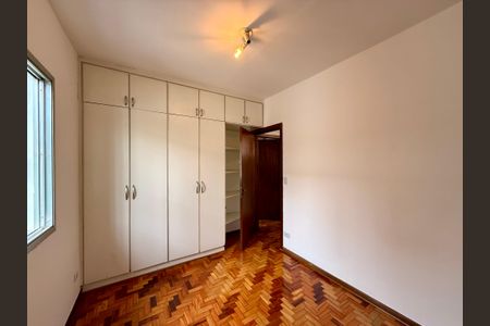 Casa à venda com 222m², 3 quartos e 2 vagasQuarto 2