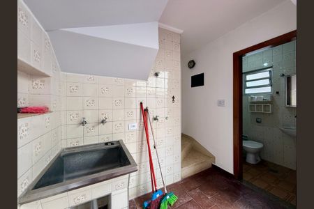 Casa à venda com 222m², 3 quartos e 2 vagasÁrea de Serviço