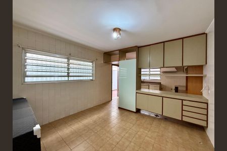 Casa à venda com 222m², 3 quartos e 2 vagasCopa