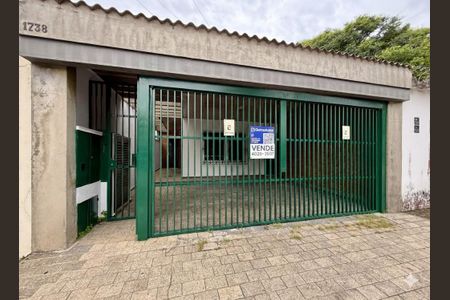 Casa à venda com 222m², 3 quartos e 2 vagasFachada 