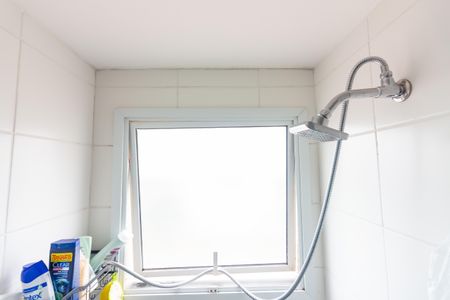 Apartamento à venda com 48m², 2 quartos e 1 vaga Apartamento à venda com 48m², 2 quartos e 1 vagaBanheiro