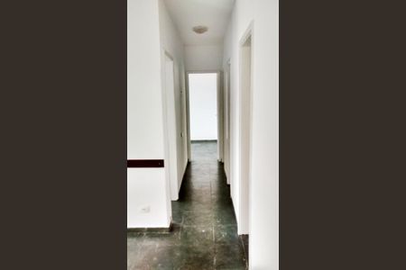 Casa de condomínio para alugar com 120m², 3 quartos e 2 vagas Casa de condomínio para alugar com 120m², 3 quartos e 2 vagasCorredor