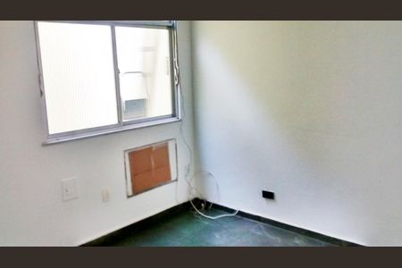 Sala de casa de condomínio para alugar com 3 quartos, 120m² em Taquara, Rio de Janeiro