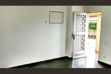 Sala de casa de condomínio para alugar com 3 quartos, 120m² em Taquara, Rio de Janeiro