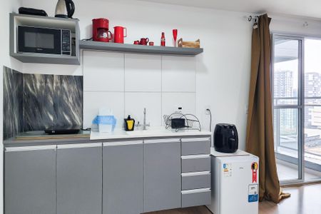Cozinha  de kitnet/studio para alugar com 1 quarto, 32m² em Santo Cristo, Rio de Janeiro