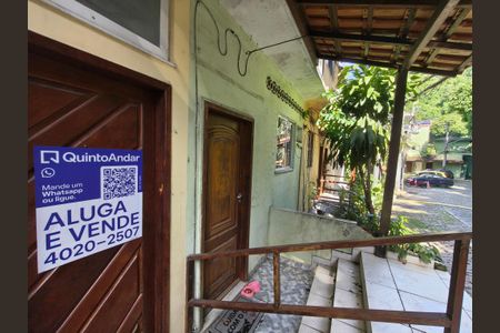 Casa de condomínio à venda com 140m², 2 quartos e sem vagaPlaca