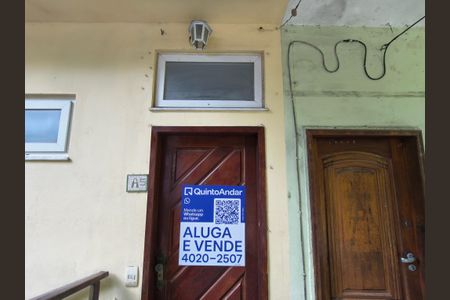 Casa de condomínio à venda com 140m², 2 quartos e sem vagaPlaca
