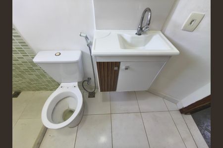 Casa de condomínio à venda com 140m², 2 quartos e sem vagaBanheiro - Andar superior